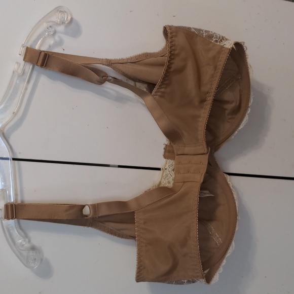 40DD Lace Wonderbra - Picture 5 of 6